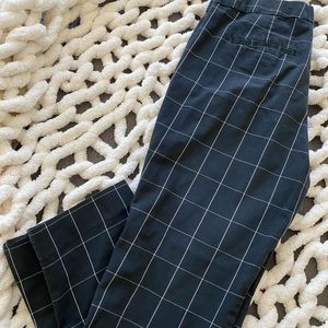 BANANA REPUBLIC - black window pane cropped pants